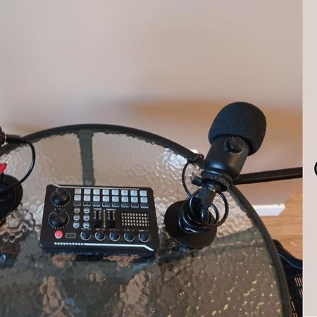 Destiny Appart' Paris -Beauvais-Orly- Podcasts- Stade De France Stains Esterno foto