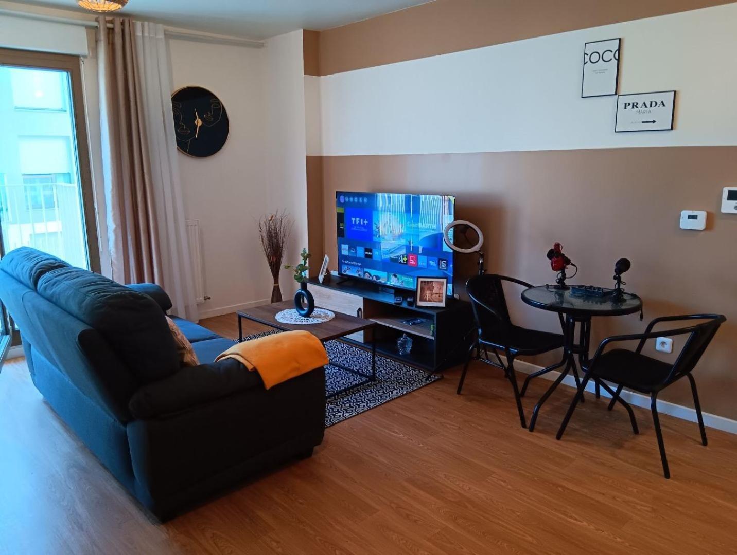 Destiny Appart' Paris -Beauvais-Orly- Podcasts- Stade De France Stains Esterno foto