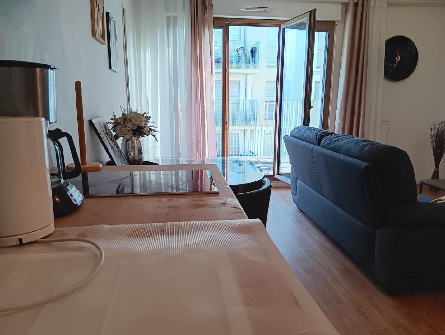 Destiny Appart' Paris -Beauvais-Orly- Podcasts- Stade De France Stains Esterno foto